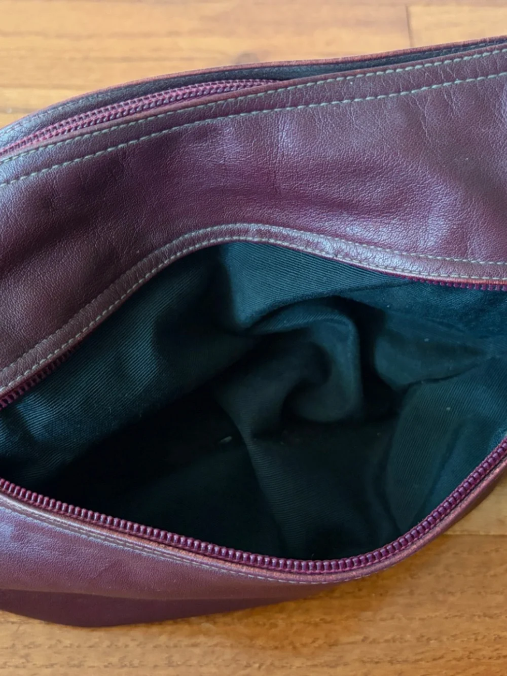 Vintage Palizzio Plum Purple Slouchy Shoulder Bag